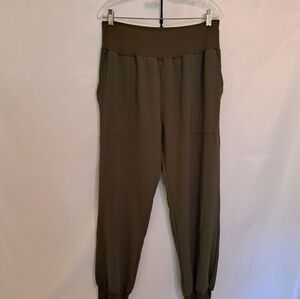 Army Green Women's Joggers Size Large #110